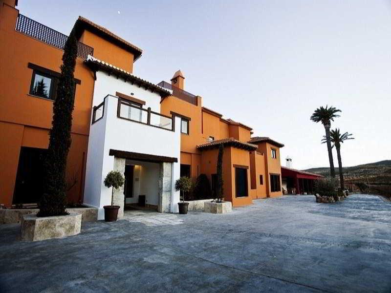 Hotel & Winery Senorio De Nevada Villamena Экстерьер фото