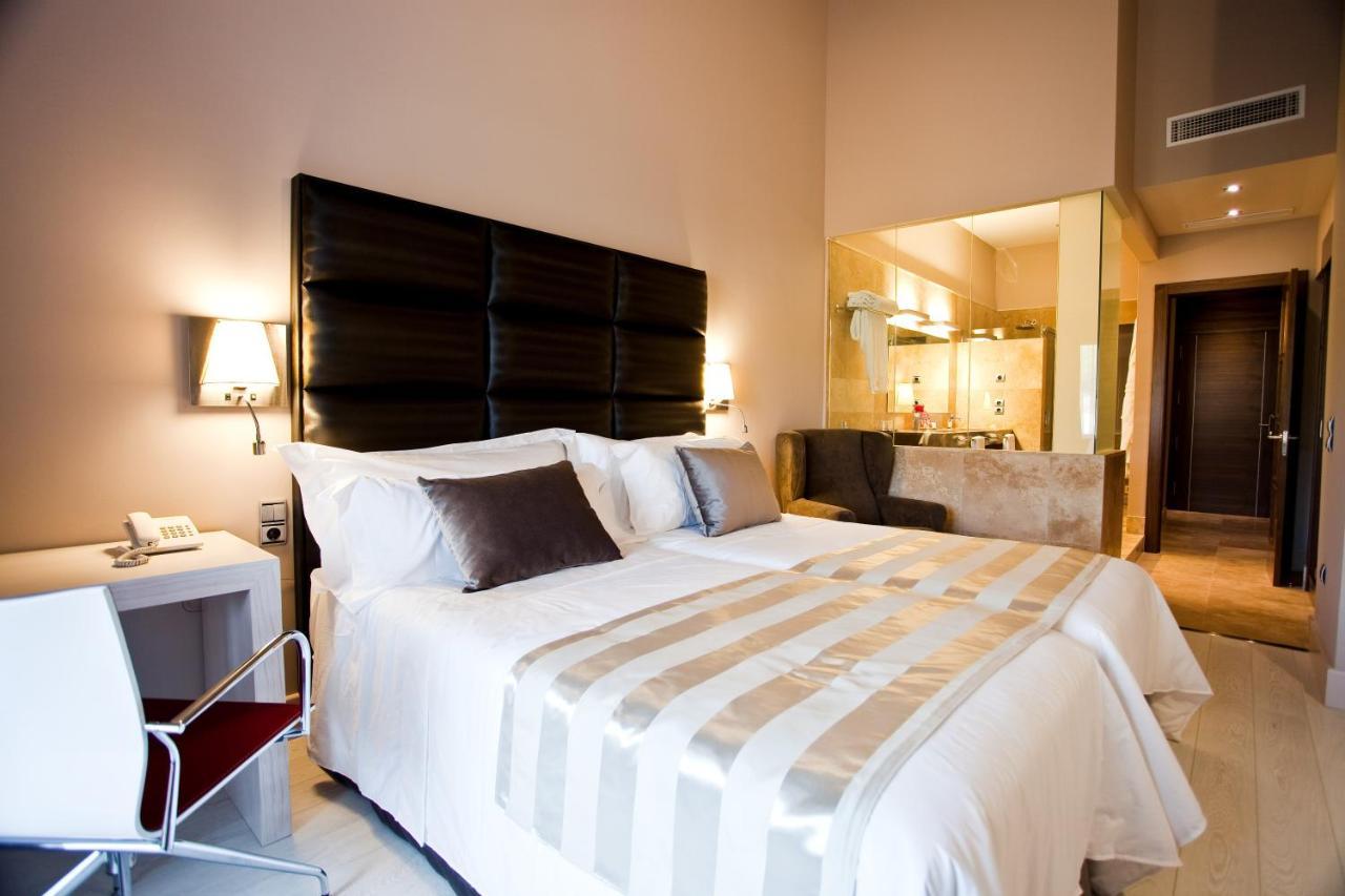 Hotel & Winery Senorio De Nevada Villamena Номер фото