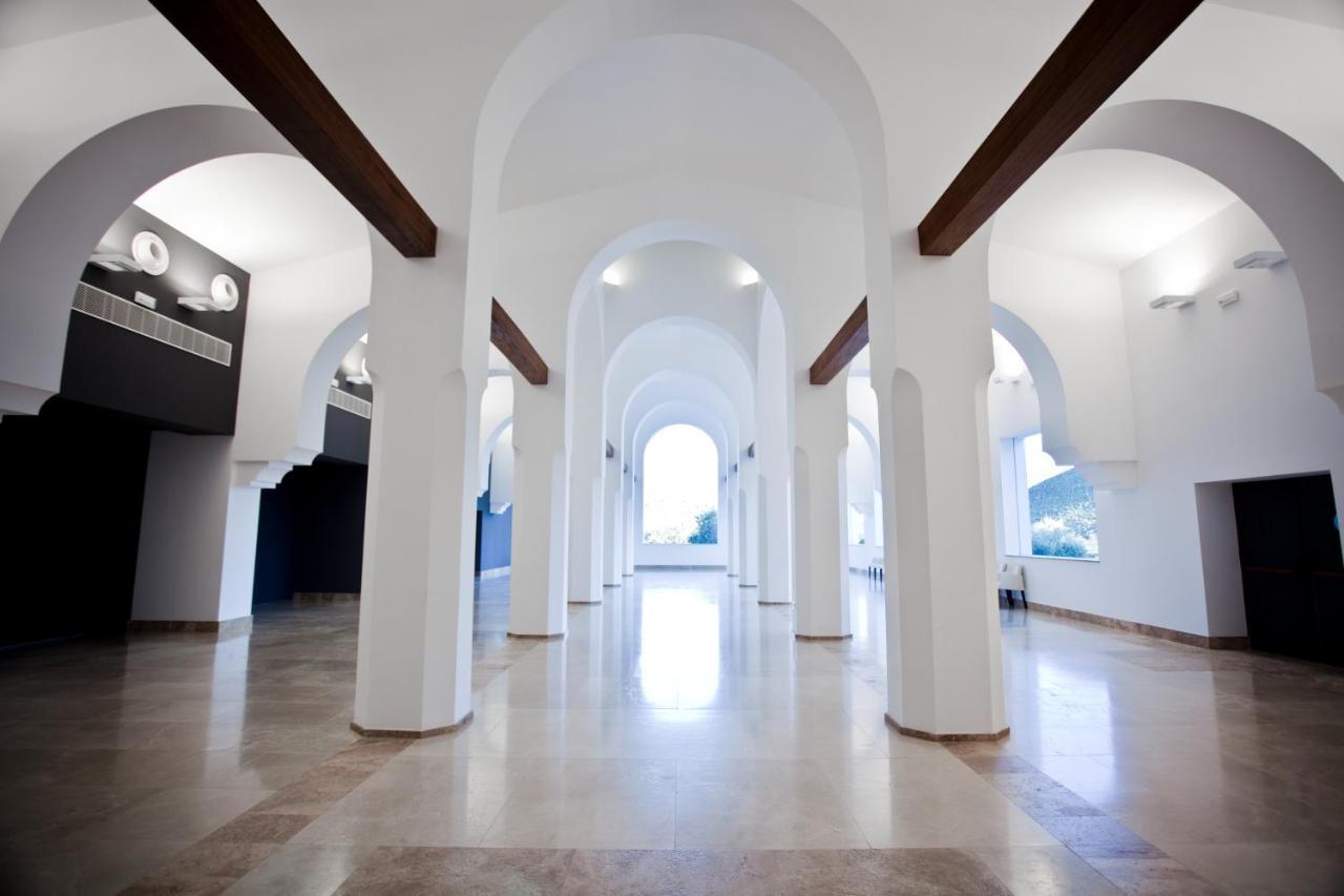 Hotel & Winery Senorio De Nevada Villamena Интерьер фото